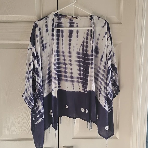 NWOT Soft Surroundings Tie Dye Short Sleeve Open blouse w Beaded Fringe. Large - Picture 4 of 13